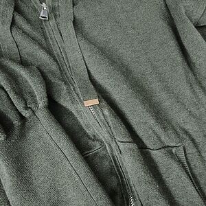 Cyrus Women's Forest Green Zip-Up Sweater